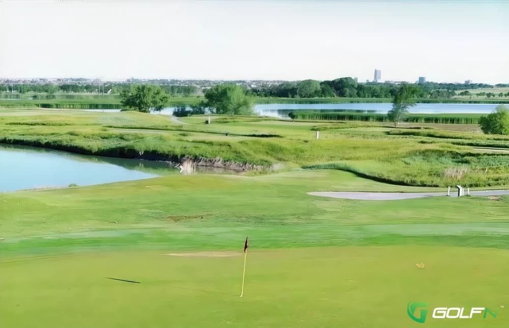Arrowhead - Comanche Trail Municipal Golf Course in Amarillo, Texas — public, 18-hole golf course, designed by Bob Cupp (1999)