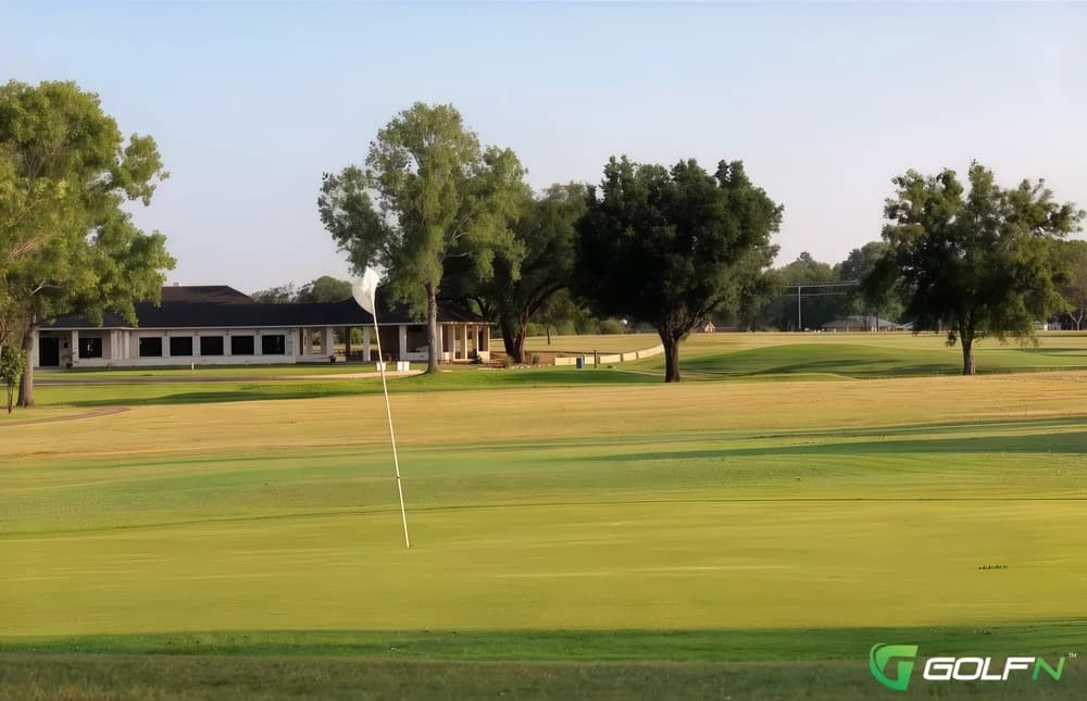 Gatesville Country Club in Gatesville, Texas — semi-private, 18-hole golf course