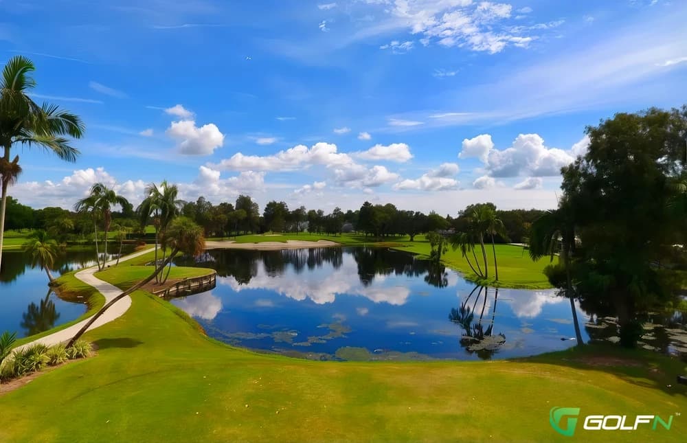 Bradenton Country Club in Bradenton, Florida — private, 18-hole golf course, designed by Donald Ross (1924)