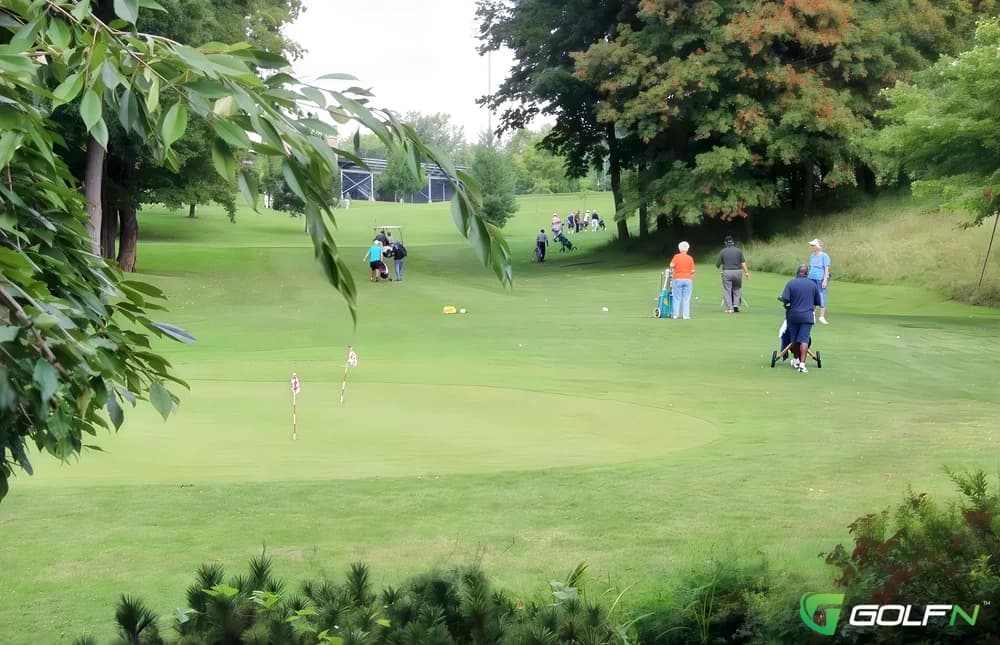 Sunnycrest Golf Course in Syracuse, New York — public, 9-hole golf course