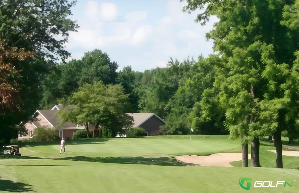 Sunset Hills Golf Club in Pekin, Illinois — public, 18-hole golf course, designed by Bob Monge