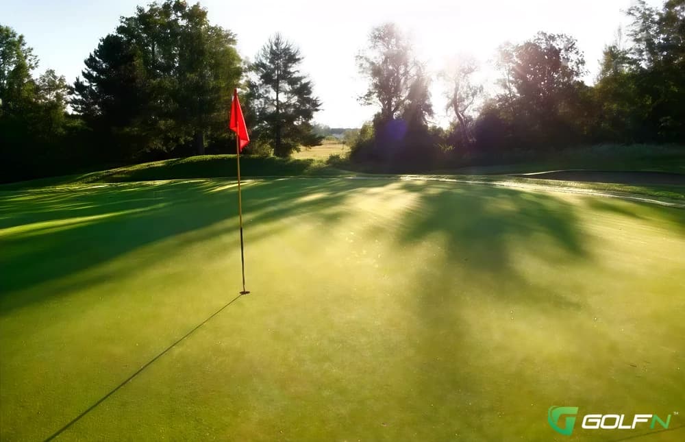 Simoro Golf Links in Barrie, Ontario — public, 18-hole golf course