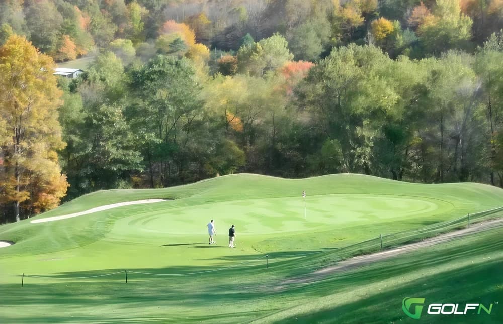 Pheasant Ridge Golf Course in Gibsonia, Pennsylvania — public, 18-hole golf course, designed by Herbert Eichner