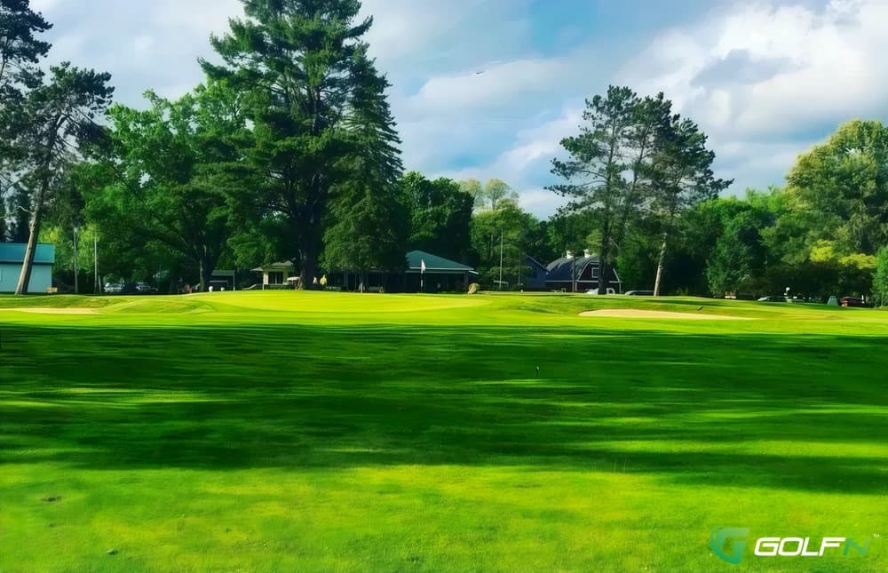 Cadillac Country Club in Cadillac, Michigan — semi-private, 18-hole golf course, designed by Paul Blick