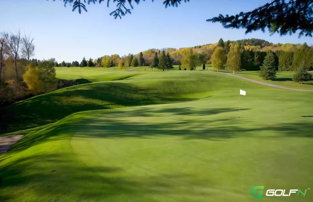 9 - Murray Bay Club De Golf in La Malbaie, Quebec — semi-private, 9-hole golf course