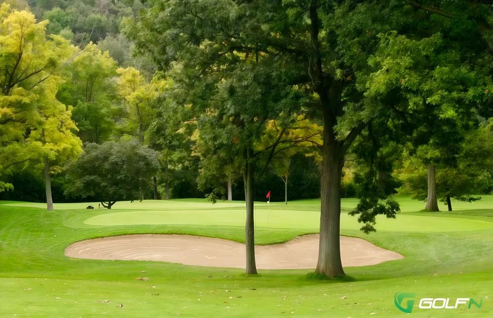 Classic -Thames Valley Golf Club in London, Ontario — public, 18-hole golf course