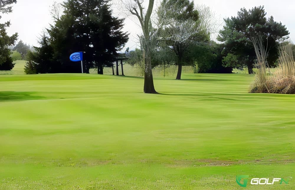 Chewton Glen Golf Club in New Forest, England — resort, 9-hole golf course, designed by Joyce Hamm (1973)