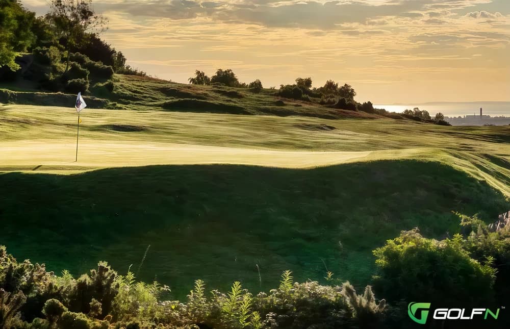 Murrayfield Golf Club in Edinburgh, Scotland — private, 18-hole golf course