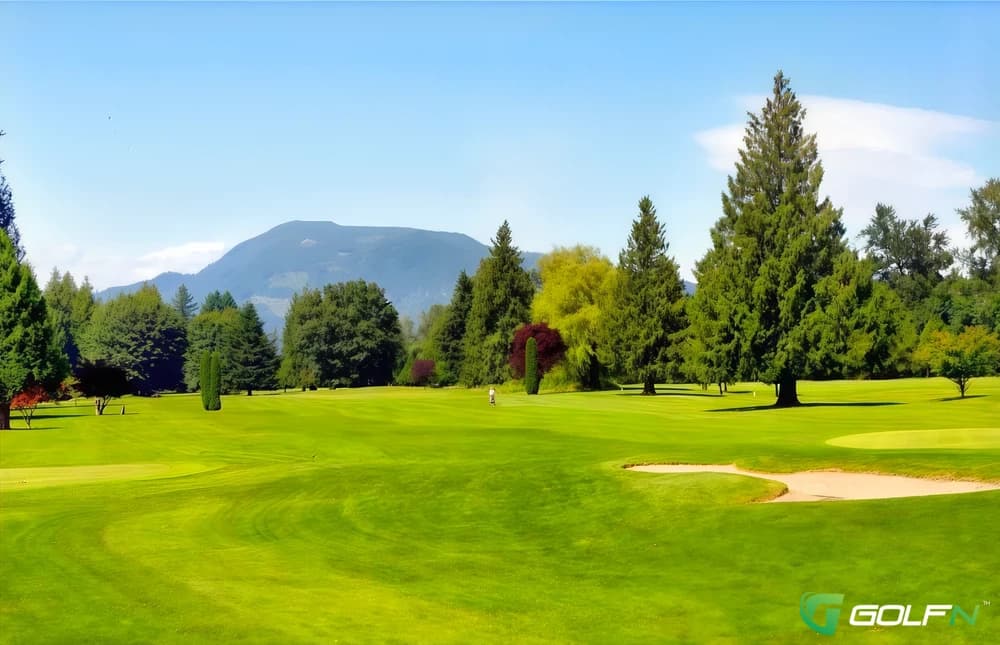 Meadowlands Golf And Country Club in Chilliwack, British Columbia — semi-private, 18-hole golf course