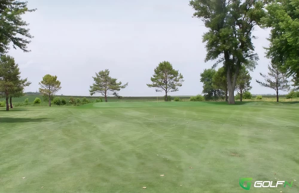 Sheldon Golf & Country Club in Sheldon, Iowa — semi-private, 9-hole golf course