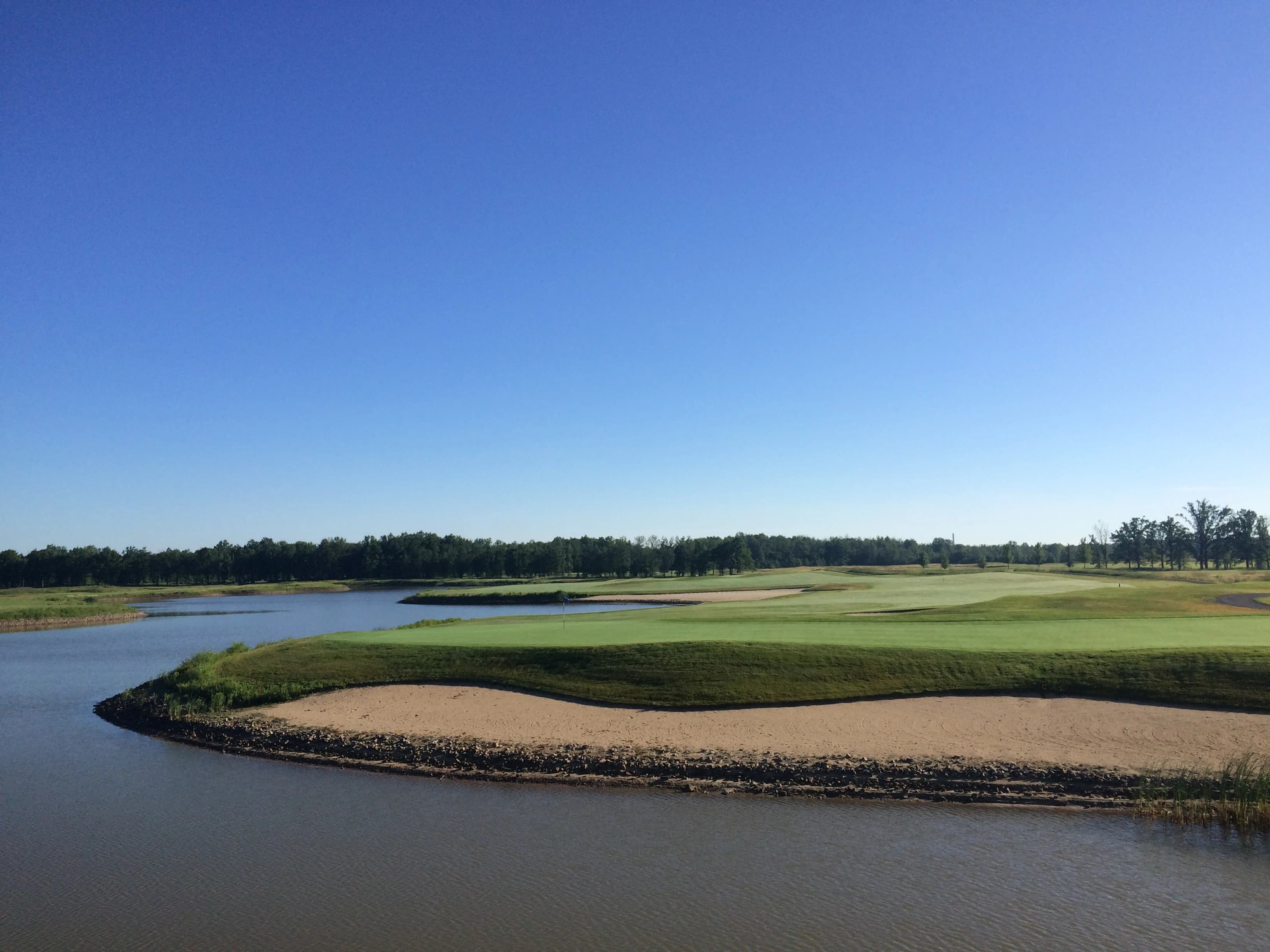 Battlefield - Legends On The Niagara in Niagara Falls, Ontario — public, 18-hole golf course, designed by Doug Carrick (2002)