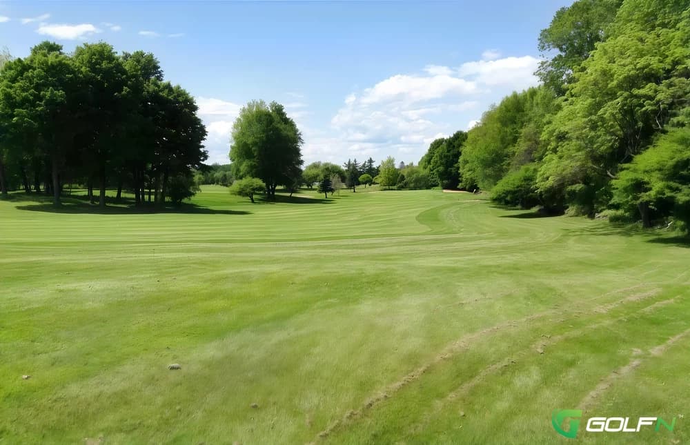 Woodlands - Club De Golf Bellevue in Lery, Quebec — semi-private, 36-hole golf course