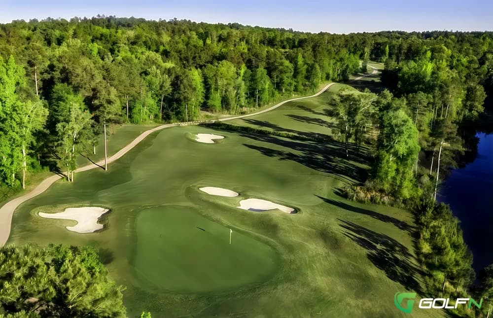 Tempest Golf Club in Gladewater, Texas — semi-private, 18-hole golf course, designed by Bill Webb