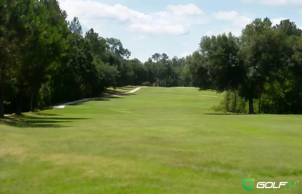 Abita Springs Golf & Country Club in Abita Springs, Louisiana — semi-private, 18-hole golf course