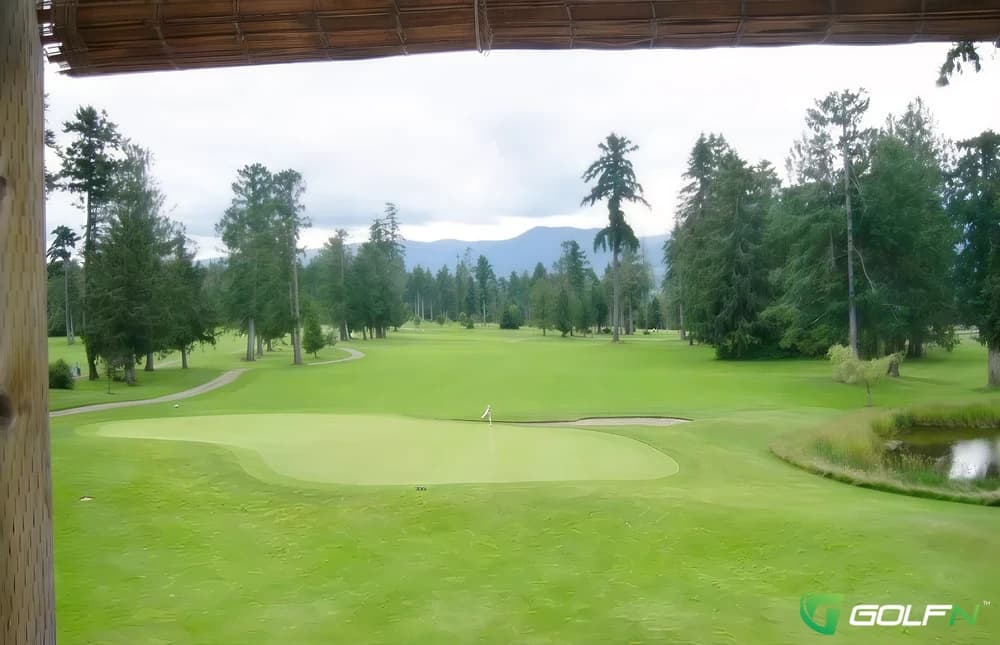 Arrowsmith Golf & Country Club in Qualicum Beach, British Columbia — public, 18-hole golf course