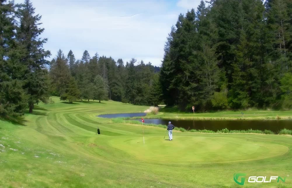 Orcas Island Country Golf Club in Eastsound, Washington — public, 27-hole golf course