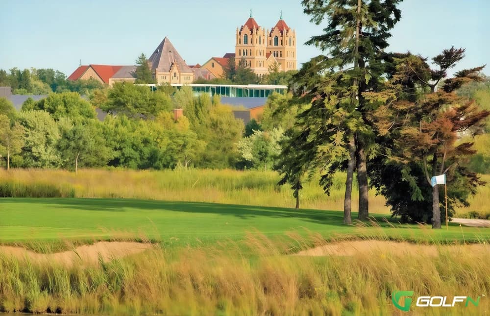 Anetsberger Golf Course in Northbrook, Illinois — 9-hole golf course, designed by Rick Jacobson (2006)