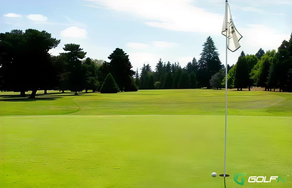 Club Green Meadows in Vancouver, Washington — private, 18-hole golf course