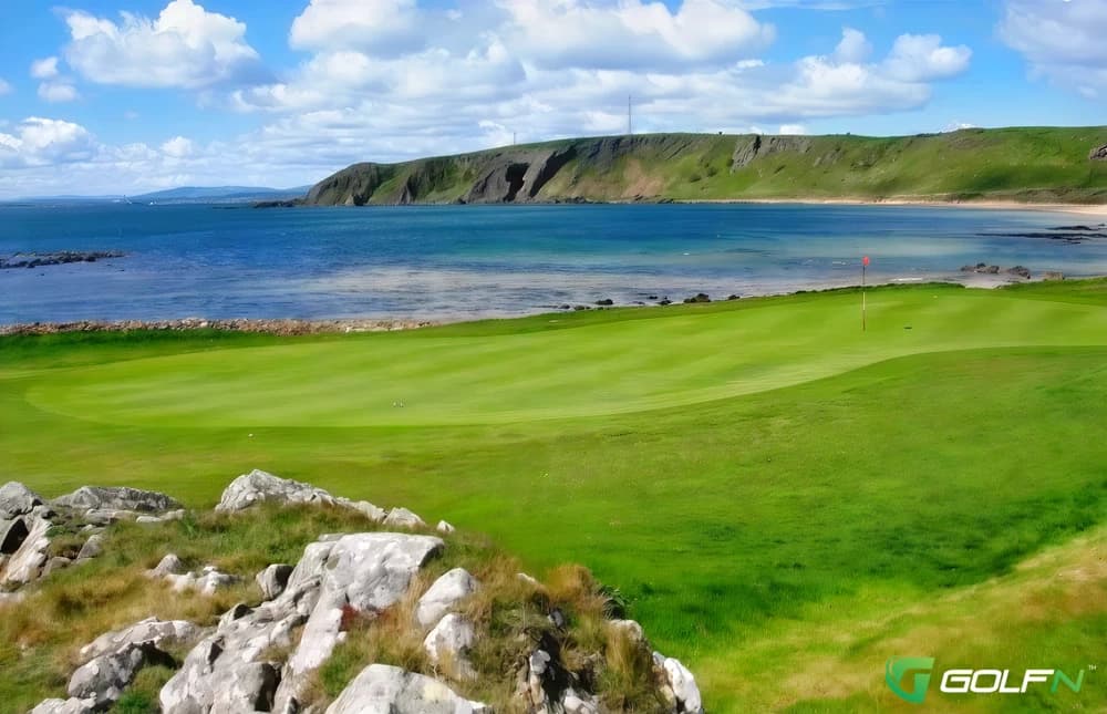Belvedere Sports Club in Val-d'Or, Quebec — semi-private, 18-hole golf course