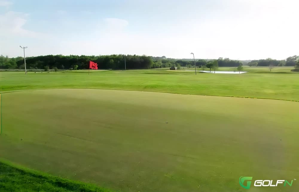 Benbrook 3 Par in Benbrook, Texas — public, 9-hole golf course, designed by Frank & Debbie Reynolds