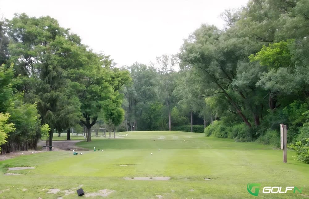 18 Mile Creek Golf Course in Hamburg, New York — public, 18-hole golf course