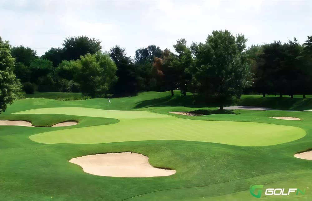 Oconomowoc Golf Club in Oconomowoc, Wisconsin — private, 18-hole golf course, designed by Donald Ross (1916)