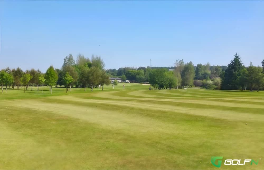 East Cork Golf Club in Midleton, Cork โ public, 18-hole golf course, designed by Eddie Hackett (1969)