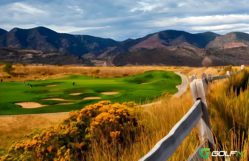 Homestead Golf Course in Lakewood, Colorado — public, 18-hole golf course, designed by Denis Griffiths (2002)