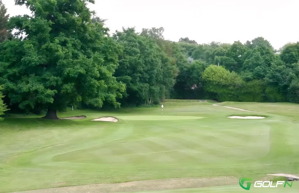 Hillingdon Golf Club in Hillingdon, England — private, 18-hole golf course