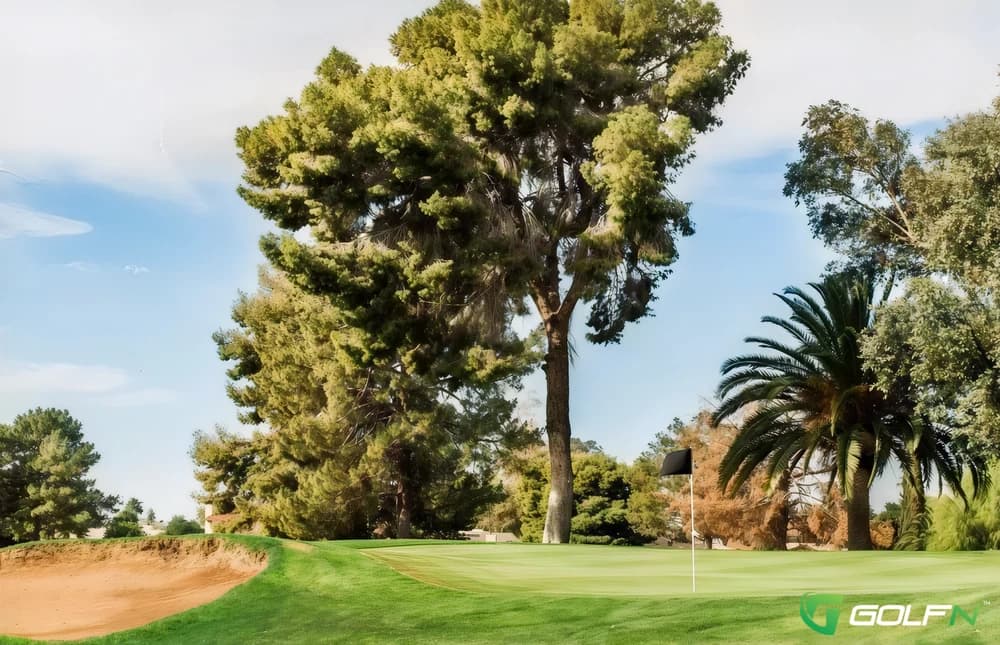 Bellaire Golf Course in Glendale, Arizona — semi-private, 18-hole golf course, designed by Lawrence, Hardin & Nash