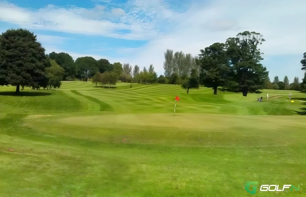 Liberton Golf Club in Edinburgh, Scotland — semi-private, 18-hole golf course