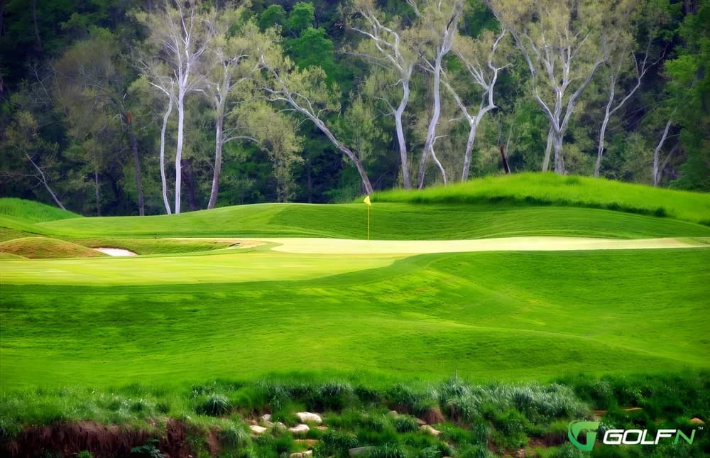 Val Halla Golf & Recreation Center in Cumberland Center, Maine — semi-private, 18-hole golf course, designed by Phil Wogan