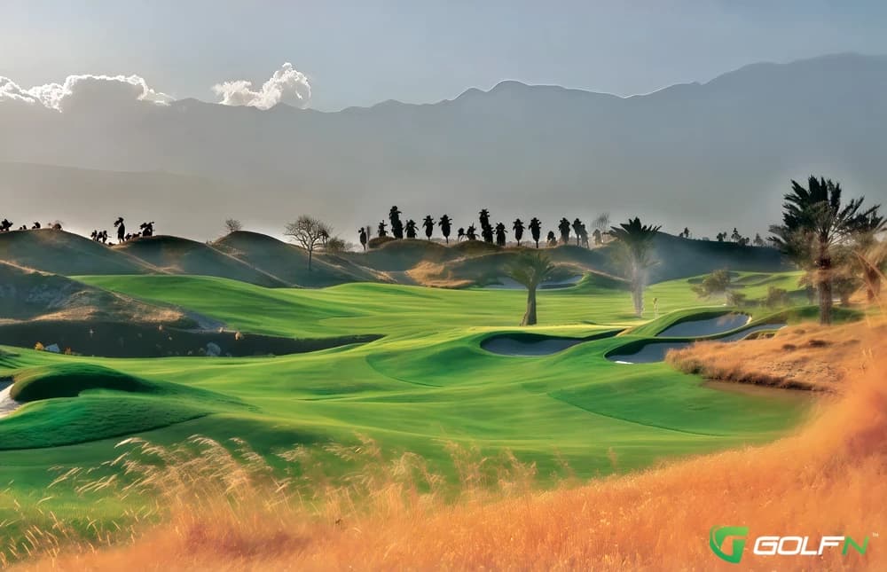 Eagle Falls Golf Course in Indio, California — resort, 18-hole golf course, designed by Clive Clark (2005)