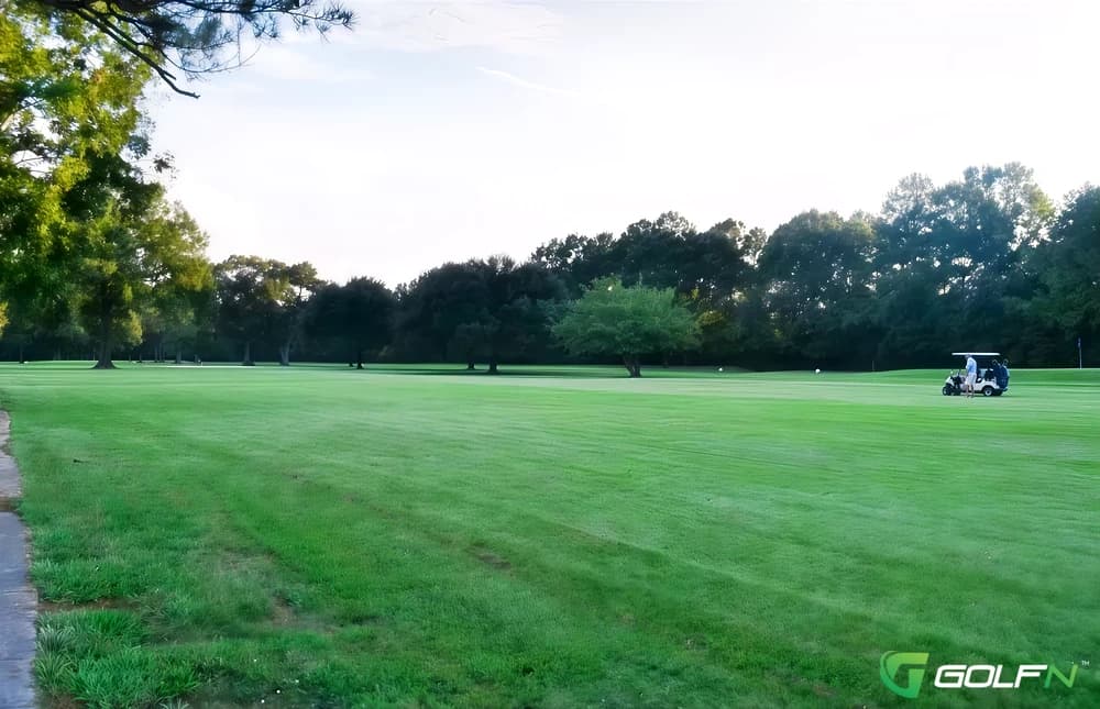 Denham Springs Country Club in Denham Springs, Louisiana — private, 9-hole golf course