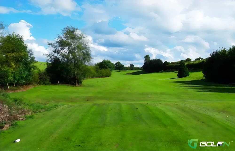 Ballymote Golf Club in Ballymote, Sligo โ public, 27-hole golf course