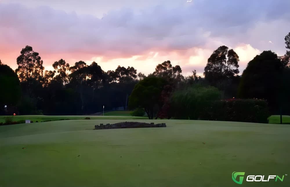 Dorset Golf Course in Croydon, Victoria β 18-hole golf course