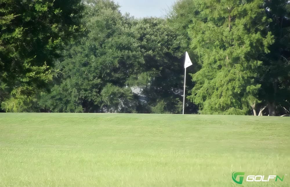 Fennwood Hills Country Club in Zachary, Louisiana — semi-private, 18-hole golf course