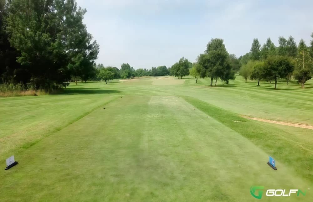 Lindfield Golf Course in Haywards Heath, England — semi-private, 18-hole golf course
