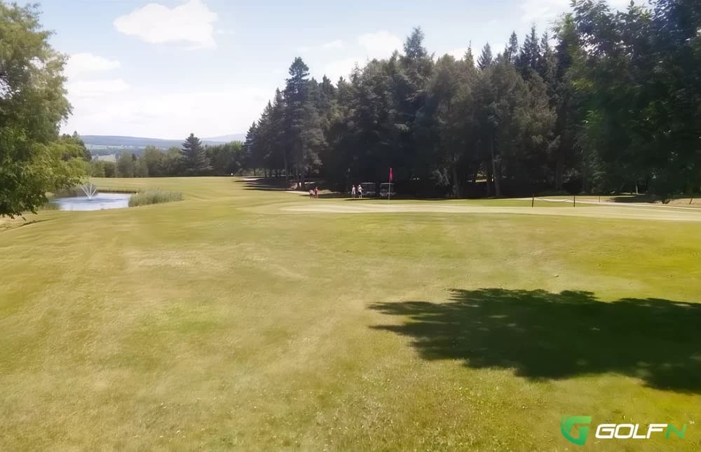 Club De Golf Coaticook in Coaticook, Quebec — semi-private, 18-hole golf course