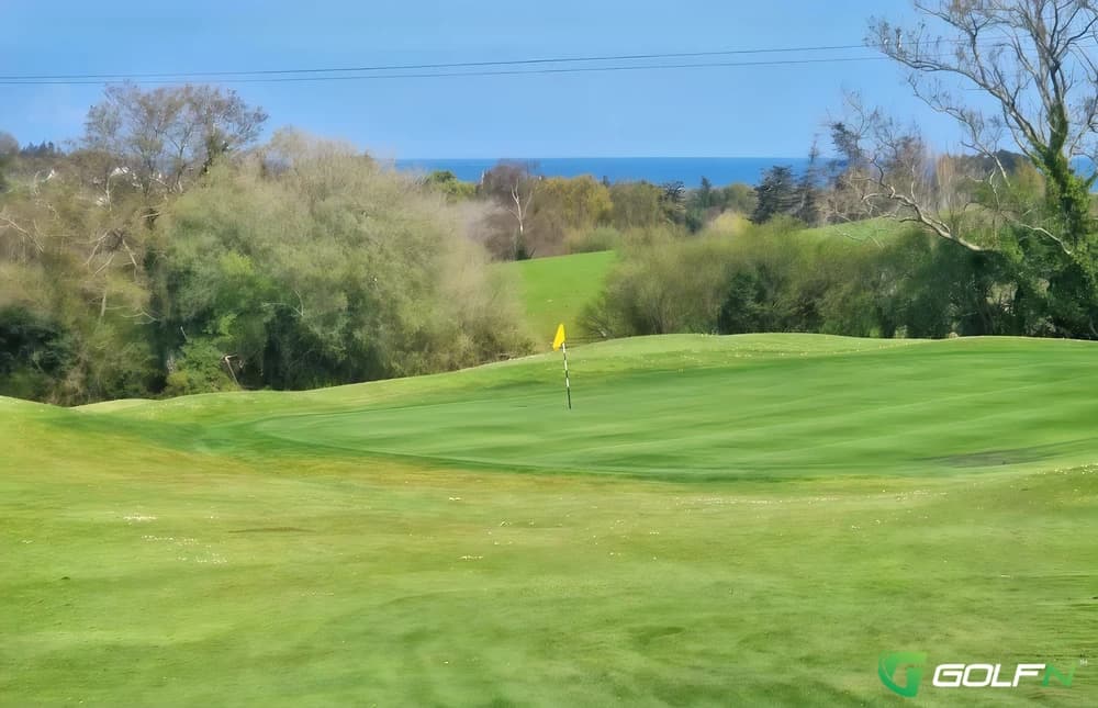 Glen Mill Golf Club in Newcastle, Wicklow — public, 18-hole golf course