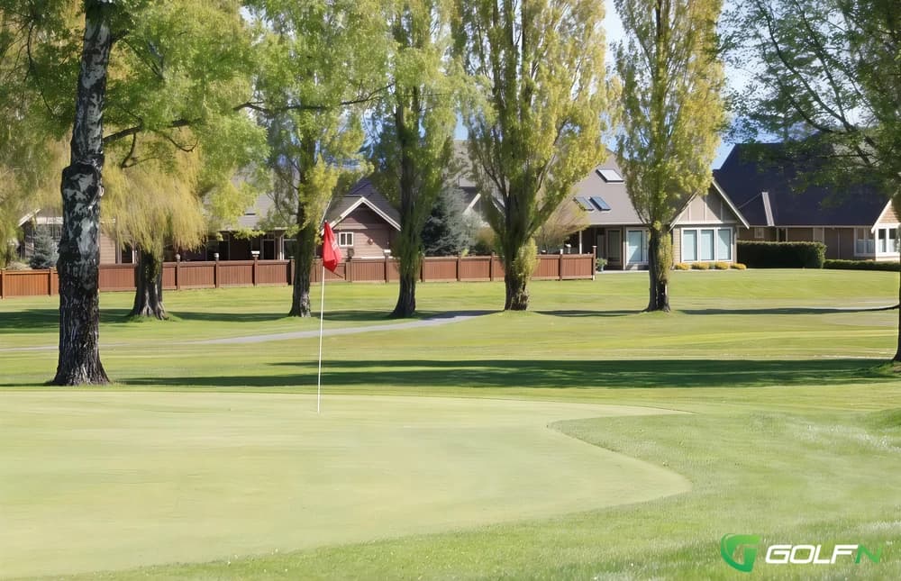 Eaglecrest Golf Club in Qualicum Beach, British Columbia — semi-private, 9-hole golf course