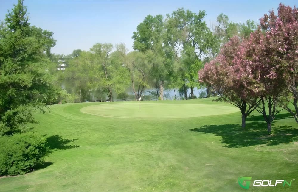 Roseville Cedarholm Golf Course in Roseville, Minnesota — public, 9-hole golf course