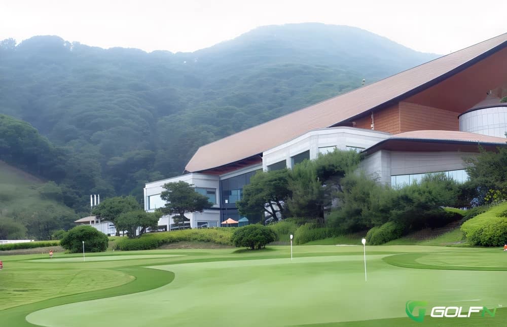 Right - Green Hill Country Club in Gwangju-si, Gyeonggido β private, 18-hole golf course