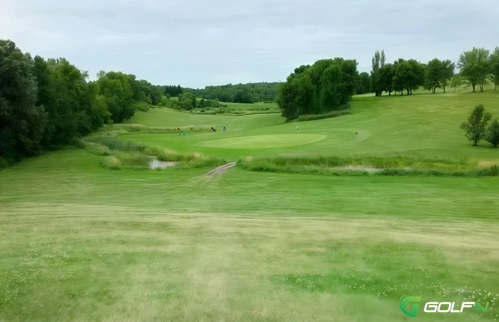 Lumsden Golf Club in Lumsden, Southland β public, 9-hole golf course, designed by Mike Levin (1980)