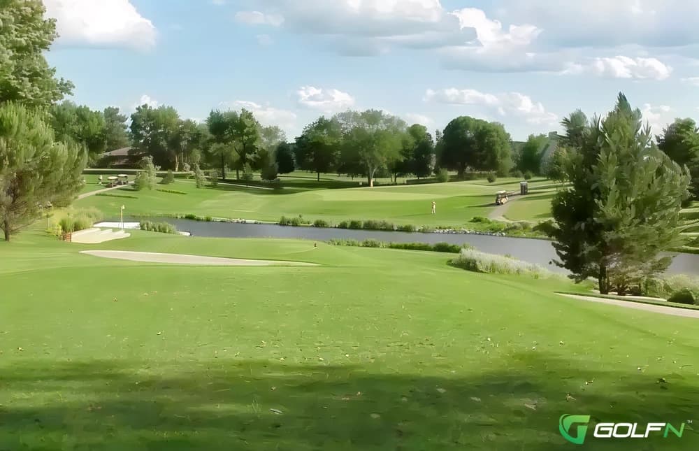 Perry Golf & Country Club in Perry, Iowa — semi-private, 9-hole golf course