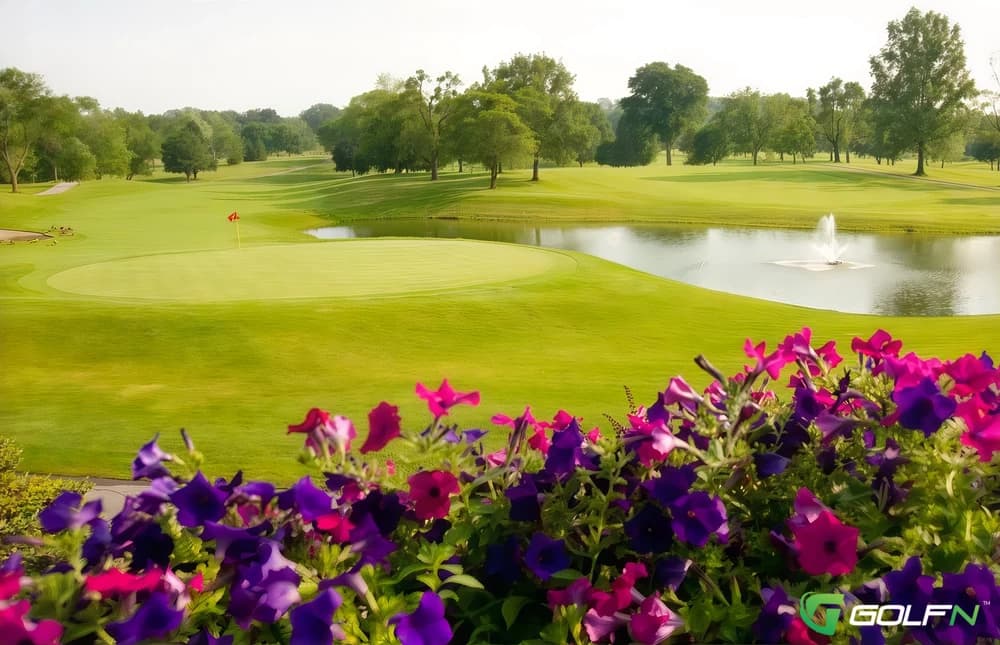 Orchard Ridge Country Club in Fort Wayne, Indiana — private, 18-hole golf course, designed by Charles Maddox, Jr. (1924)