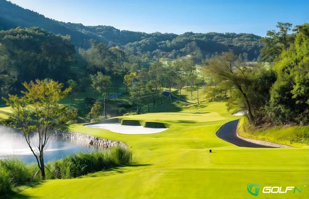 Castle - Ray Castle Golf & Resort in Sejong-si, Chungcheongnamdo β resort, 27-hole golf course