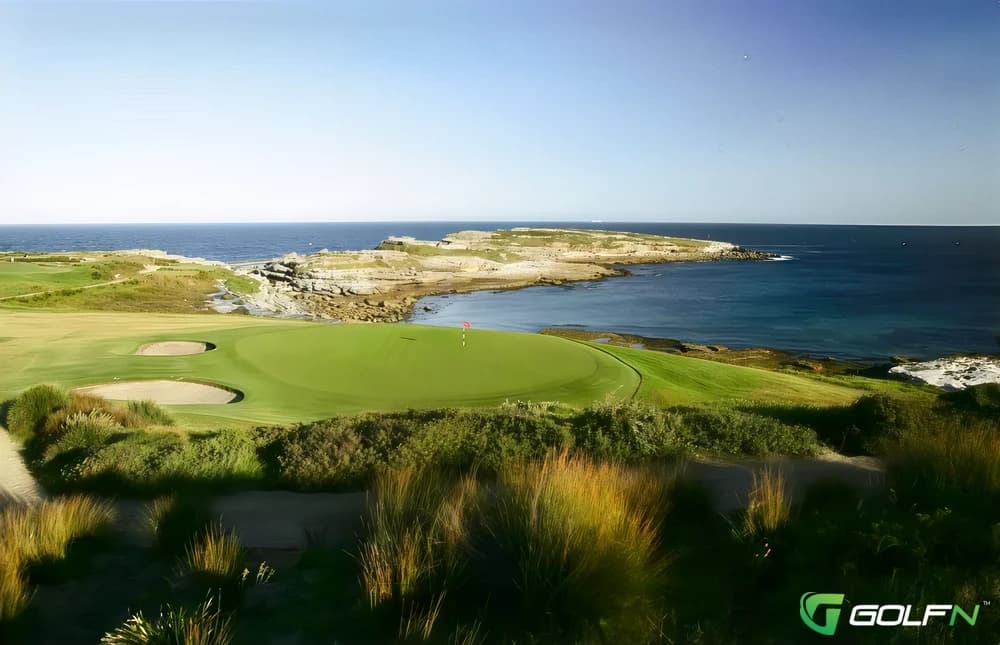 New South Wales Golf Club in La Perouse, New South Wales β semi-private, 18-hole golf course, designed by Alister MacKenzie (1928)