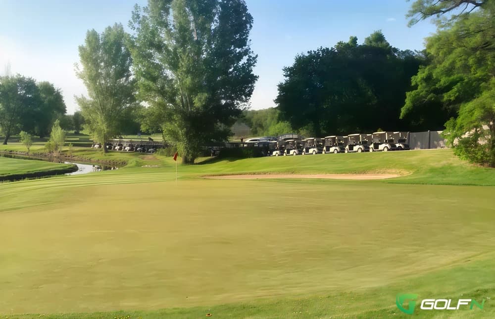 Cornwall Golf & Country Club in Cornwall, Ontario — private, 18-hole golf course