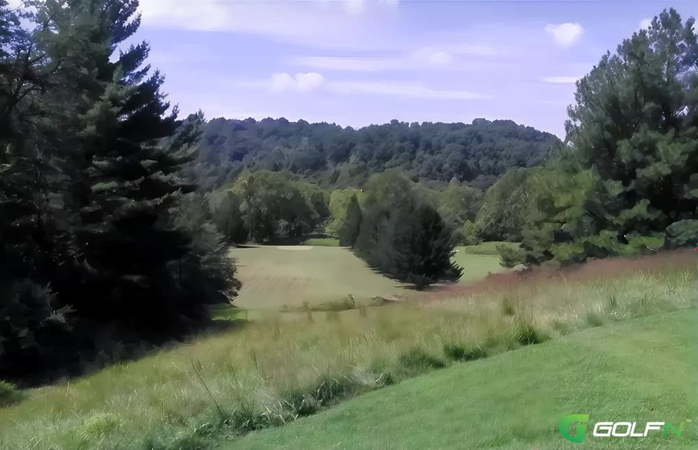 Roane County Golf Club in Spencer, West Virginia — semi-private, 9-hole golf course, designed by Benny Varda